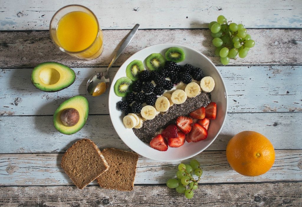 breakfast healthy bowl
